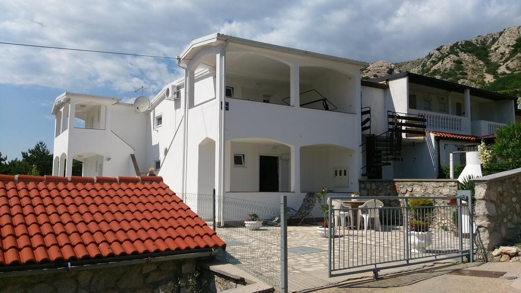 Ruza Apartmani Draga Bascanska ภายนอก รูปภาพ
