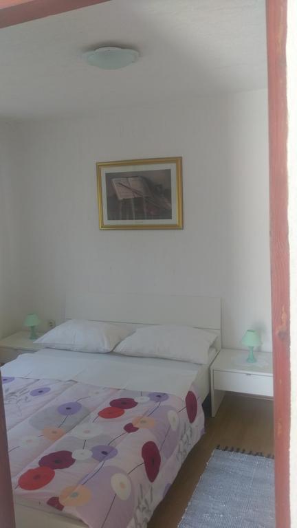 Ruza Apartmani Draga Bascanska ภายนอก รูปภาพ